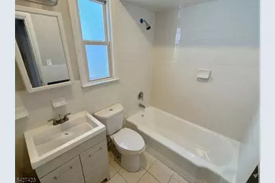11 Lentz Pl, Irvington, NJ 07111 - Photo 10
