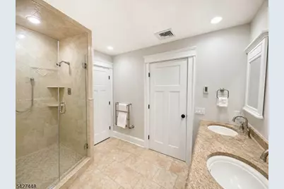 105 Orben Dr, Roxbury Township, NJ 07850 - Photo 16