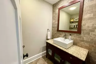 105 Orben Dr, Roxbury Township, NJ 07850 - Photo 10
