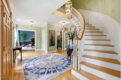 3 Lockwood Dr, Bridgewater, NJ 08807 - Photo 2