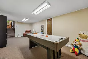 66 Warwick Cir, Springfield, NJ 07081 - Photo 22