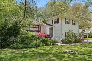 66 Warwick Cir, Springfield, NJ 07081 - Photo 4