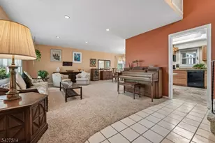 66 Warwick Cir, Springfield, NJ 07081 - Photo 6
