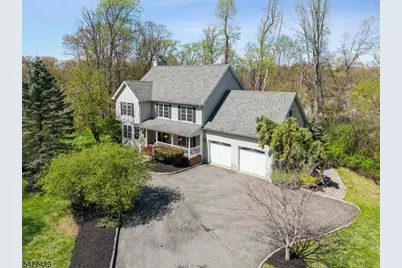 2 Log Rd, Jefferson Township, NJ 07849 - Photo 4