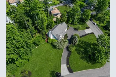 2 Log Rd, Jefferson Township, NJ 07849 - Photo 2