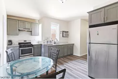 204 Parkhurst St, Newark, NJ 07114 - Photo 8