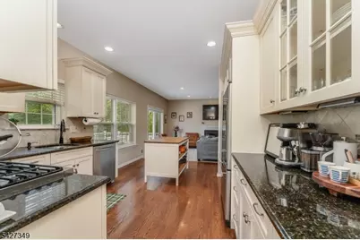 45 Grandin Court, Union Township, NJ 08802 - Photo 14