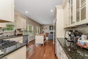 45 Grandin Ct, Union Township, NJ 08802 - Photo 14
