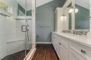 45 Grandin Ct, Union Township, NJ 08802 - Photo 16