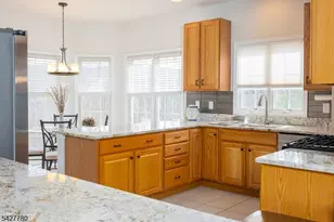 1 Turnberry Ln, Hardyston Township, NJ 07419 - Photo 6
