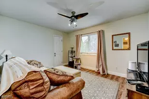 52 Ashburn Rd, Wayne, NJ 07470 - Photo 32