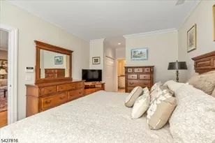 29 Schmidt Cir, Watchung, NJ 07069 - Photo 22
