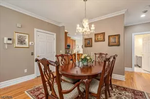 29 Schmidt Cir, Watchung, NJ 07069 - Photo 10
