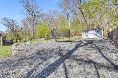 1 Pathfinder Trl, Jefferson Township, NJ 07885 - Photo 24