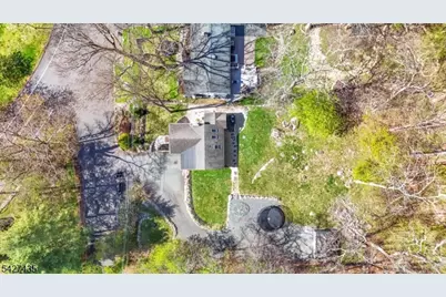1 Pathfinder Trl, Jefferson Township, NJ 07885 - Photo 30