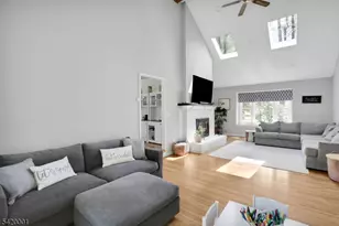 16 Lenape Ct, Bernards Township, NJ 07920 - Photo 20