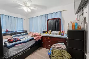 128 Carolina Ave, Newark, NJ 07106 - Photo 12