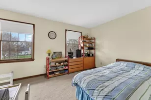 2 Rittenhouse Cir, Raritan Township, NJ 08822 - Photo 22