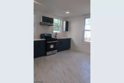 588 Bergen St #2, Newark, NJ 07108 - Photo 1
