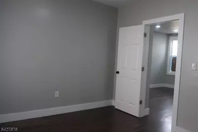 588 Bergen St #3, Newark, NJ 07108 - Photo 6