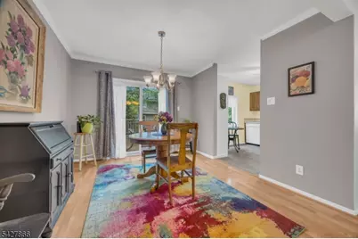 68 Hampton Ct, Hillsborough Township, NJ 08844 - Photo 10