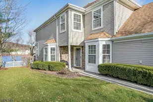 16 Lagoon Way, Roxbury Township, NJ 07852 - Photo 4