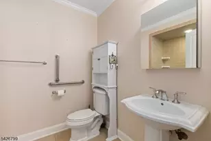 43 Manchester Ct, Kinnelon, NJ 07405 - Photo 20