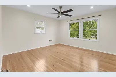363 Vesta Ct, Ridgewood, NJ 07450 - Photo 14