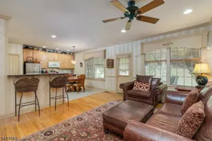 59 Spring Hill Cir, Wayne Twp., NJ 07470 - Photo 10