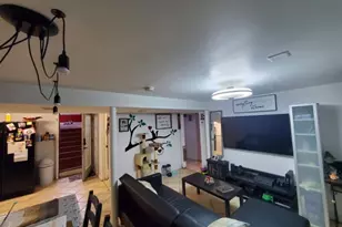 115 Hawthorne St, Roselle, NJ 07203 - Photo 2