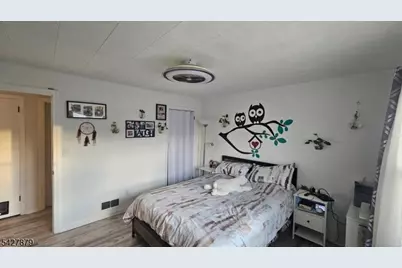 115 Hawthorne St, Roselle, NJ 07203 - Photo 6