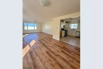 68 Port Ave, Elizabeth, NJ 07206 - Photo 4