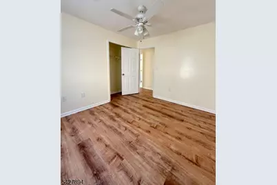 68 Port Ave, Elizabeth, NJ 07206 - Photo 6