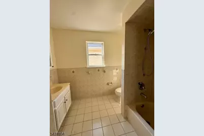 68 Port Ave, Elizabeth, NJ 07206 - Photo 8