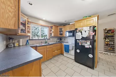 131 Califon Rd, Washington Township, NJ 07853 - Photo 6