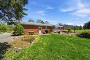 131 Califon Rd, Washington Township, NJ 07853 - Photo 4