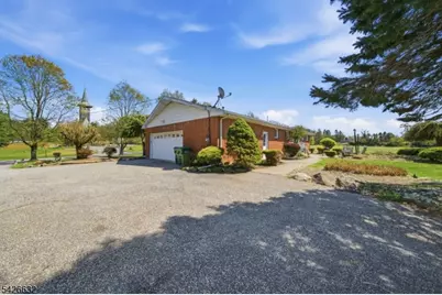 131 Califon Rd, Washington Township, NJ 07853 - Photo 20