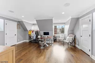 281 Beaufort Ave, Livingston, NJ 07039 - Photo 14
