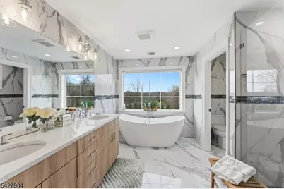 281 Beaufort Ave, Livingston, NJ 07039 - Photo 18
