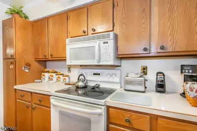 46 Watsessing Ave #A9, Belleville, NJ 07109 - Photo 4