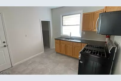 120 S 7th St #1, Newark, NJ 07107 - Photo 6