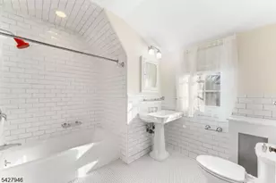 57 Pomander Walk, Ridgewood, NJ 07450 - Photo 10