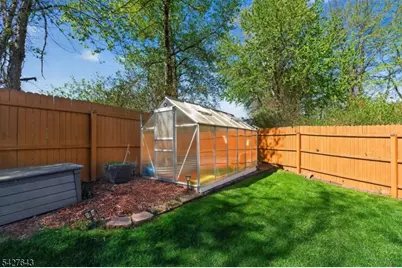 8 Lee Ct, Mount Olive, NJ 07836 - Photo 36