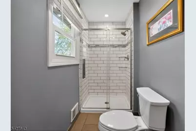 8 Lee Ct, Mount Olive, NJ 07836 - Photo 20