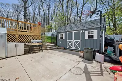 77 Brooklyn Rd, Stanhope, NJ 07874 - Photo 22