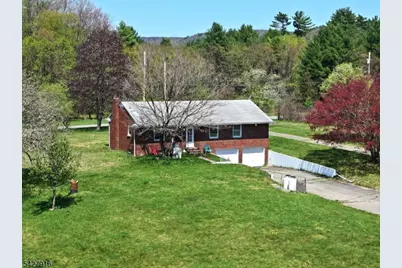 217 River Rd, Montague, NJ 07827 - Photo 2