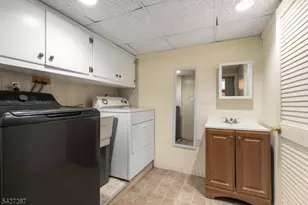 16 Summit Rd, Clifton, NJ 07012 - Photo 22