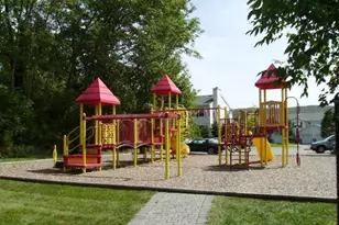 22 Burlington Ct, Hamburg, NJ 07419 - Photo 22