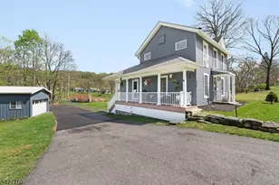 290 Schooleys Mountain Rd, Washington Township, NJ 07853 - Photo 4