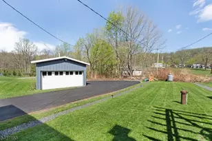 290 Schooleys Mountain Rd, Washington Township, NJ 07853 - Photo 20